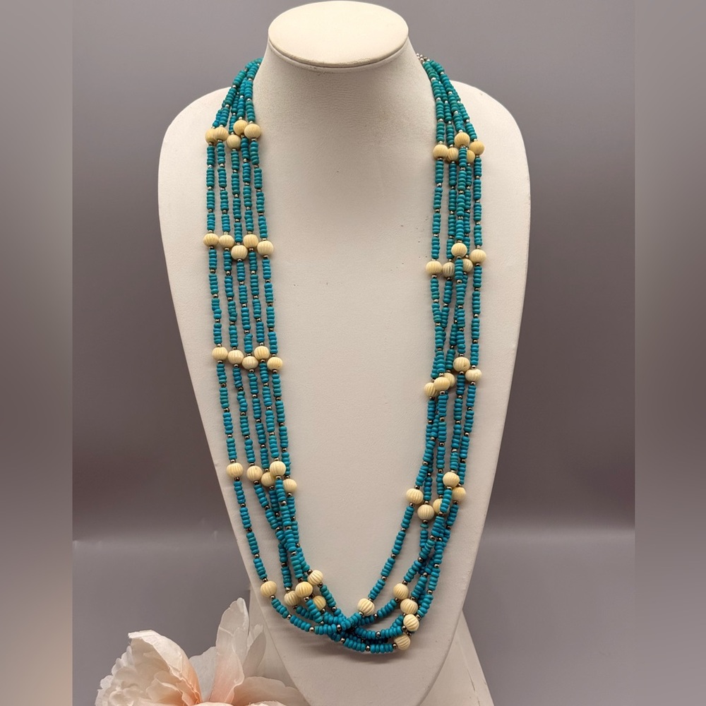Elegant Turquoise and Cream Beaded Necklace